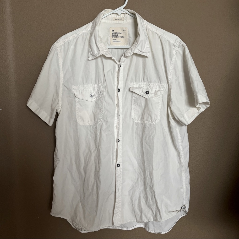 AMERICAN EAGLE OUTFITTERS MEN SHORT SLEEVE SHIRT
